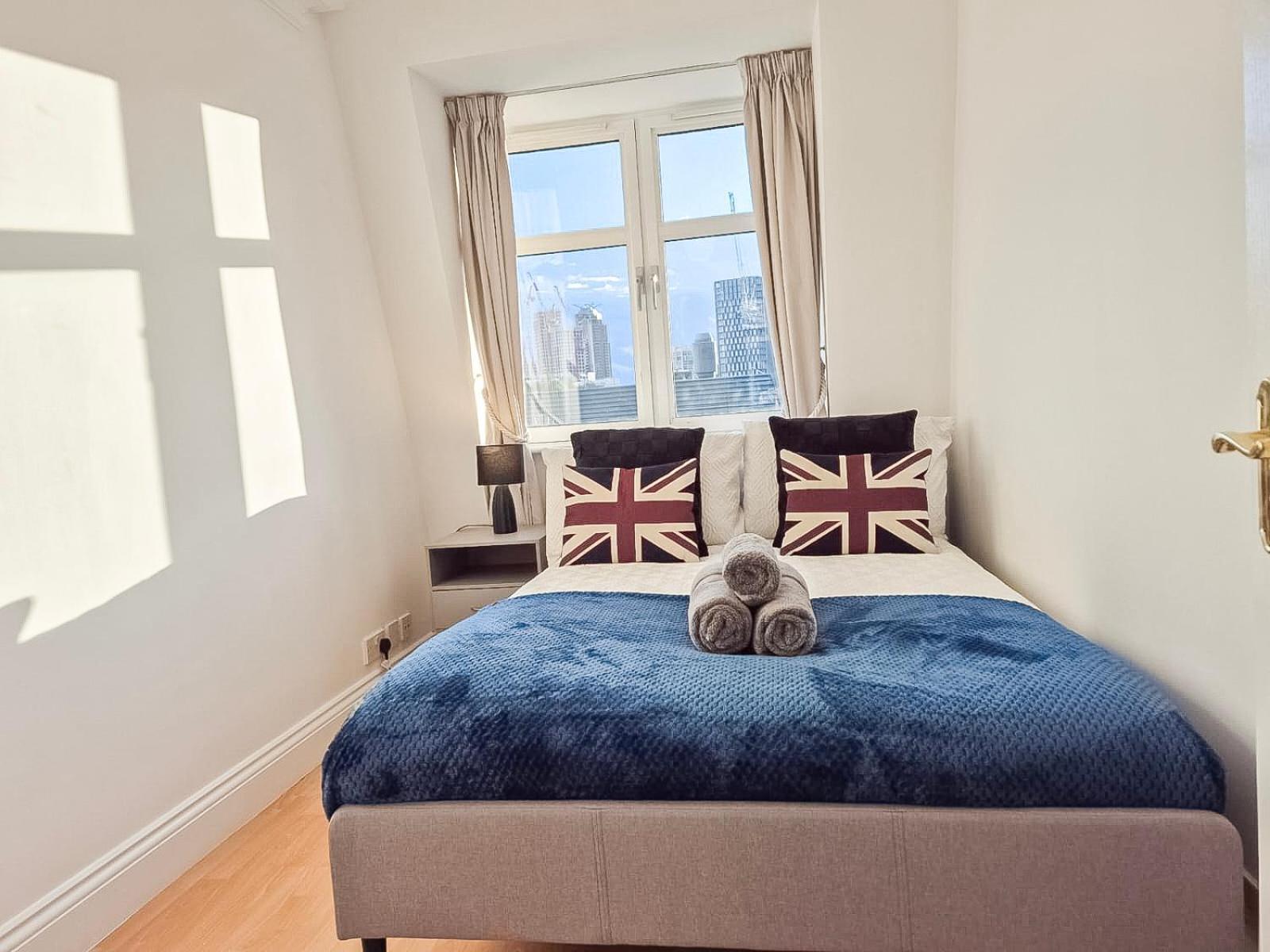 3 Bedroom Flat With Free Secured Parking In Borough Near The Shard, Bermondsey * Londra